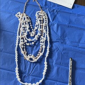 NWT.  Elegant Pearl and Gold Multi-strand Necklace